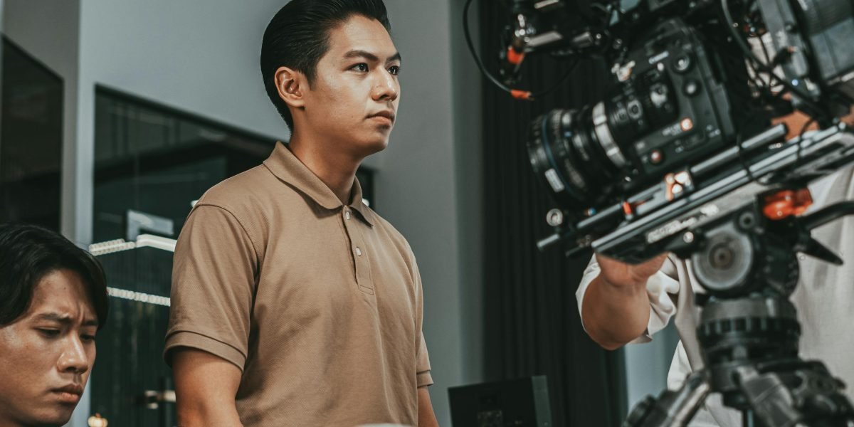 This article shows a practical way to stop scrolling and pick better sci‑fi movies by reading the people behind a film—its cast, director, writers, VFX team, an...